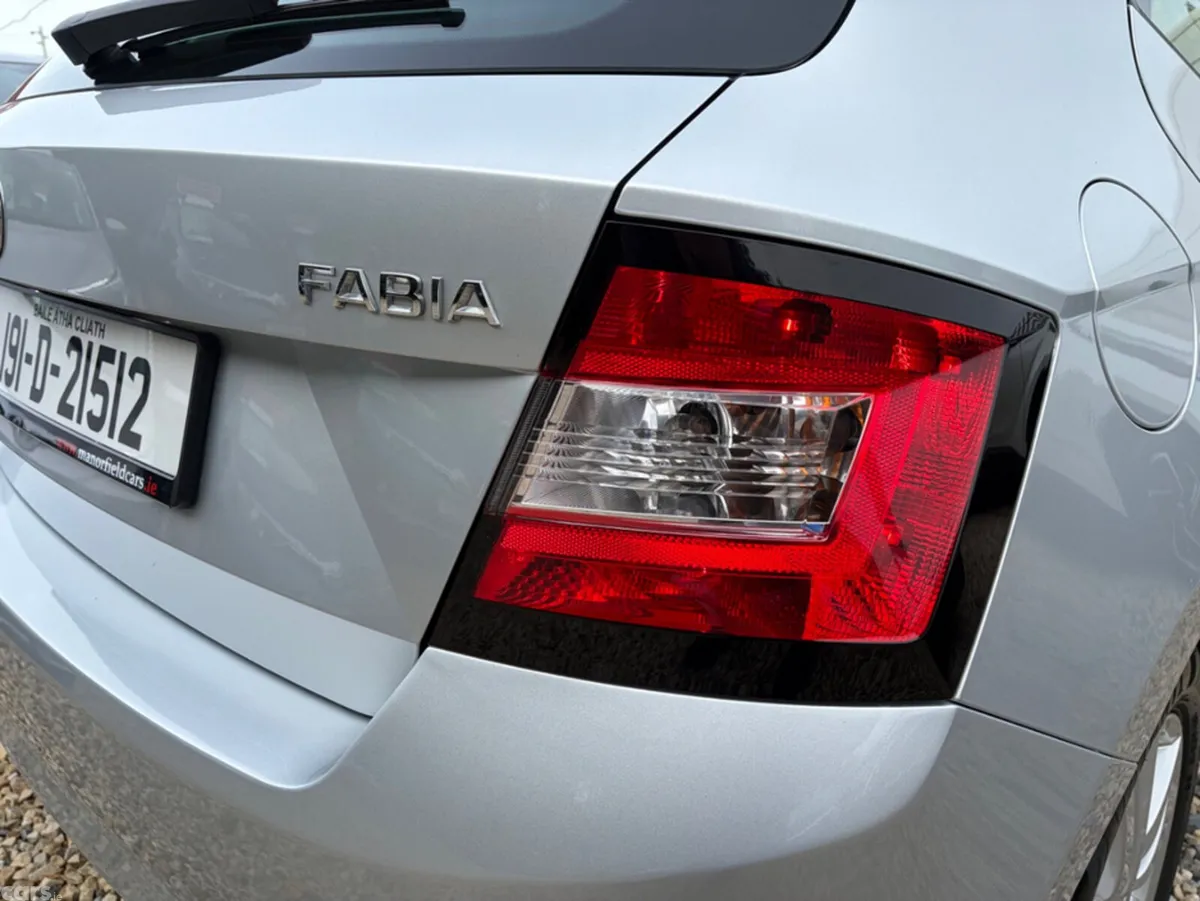 Skoda Fabia Hatchback, Petrol, 2019, Grey