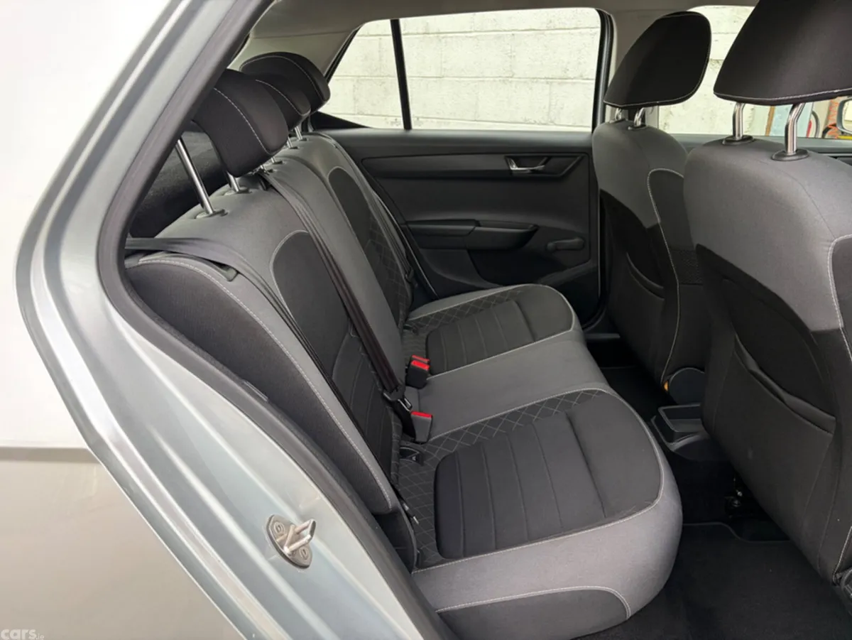 Skoda Fabia Hatchback, Petrol, 2019, Grey