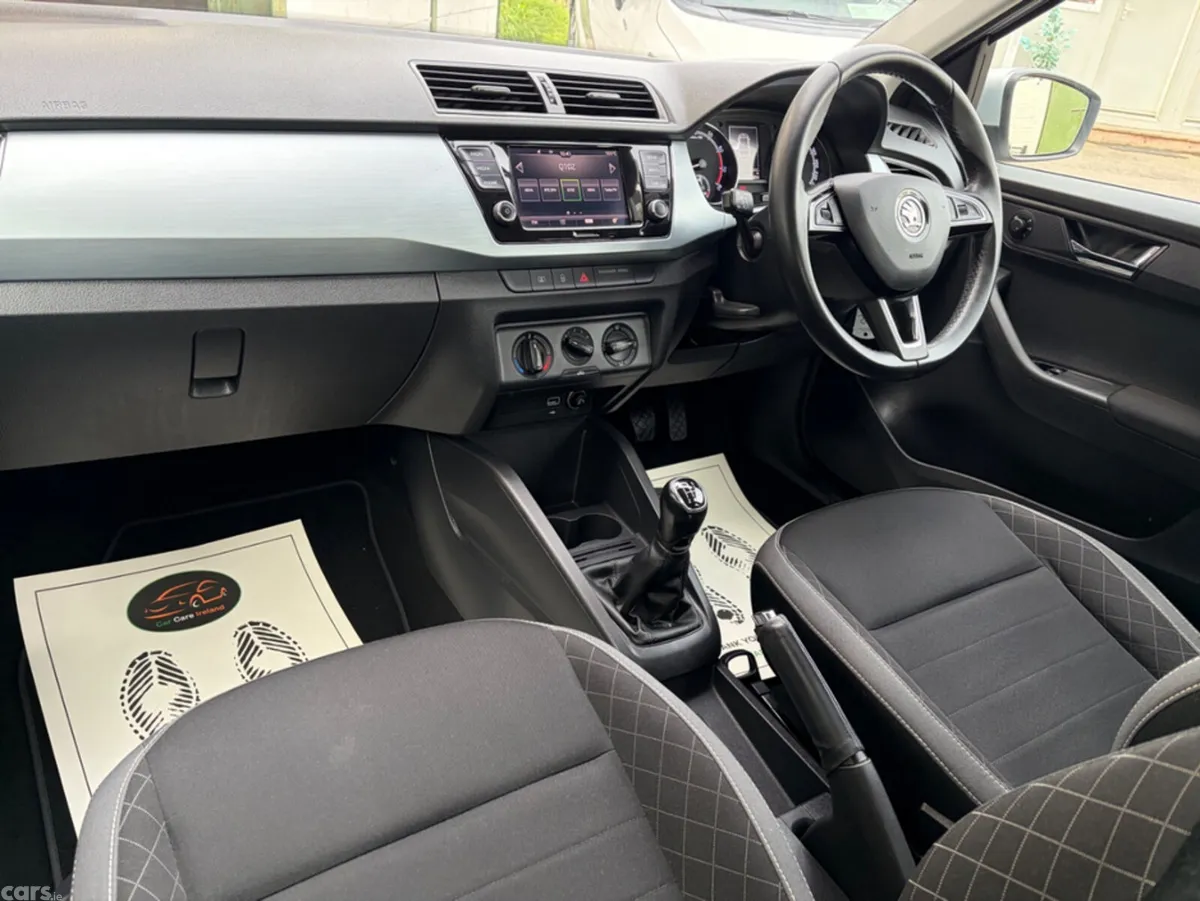 Skoda Fabia Hatchback, Petrol, 2019, Grey