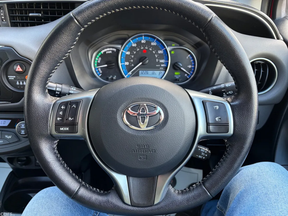 Toyota Yaris Hatchback, Petrol Hybrid, 2016, Red