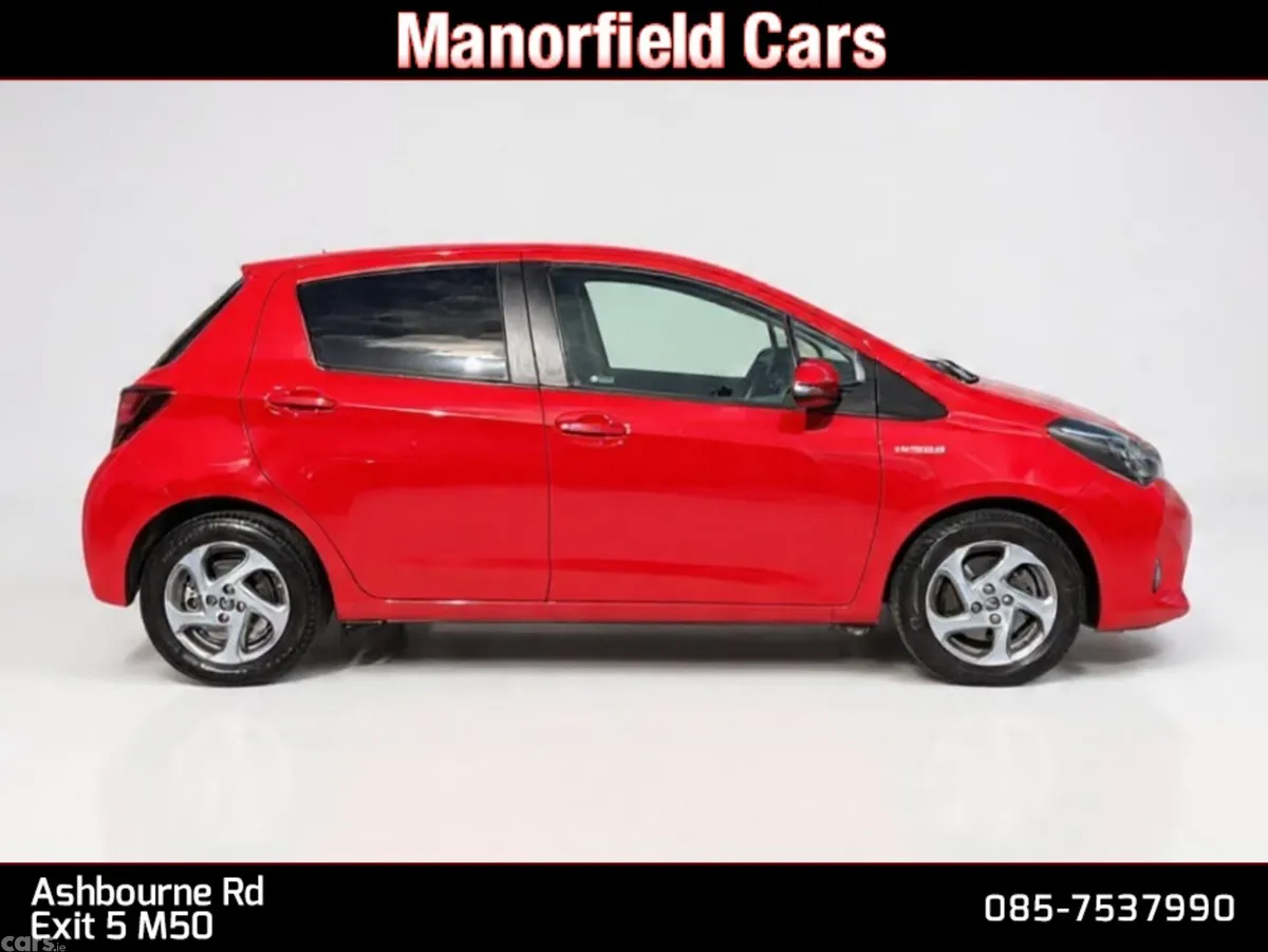 Toyota Yaris Hatchback, Petrol Hybrid, 2016, Red