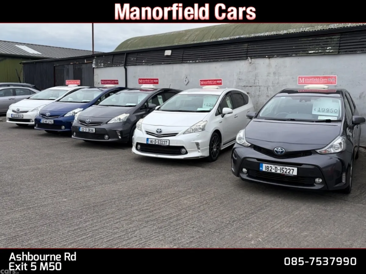 Toyota Yaris Hatchback, Petrol Hybrid, 2023, White