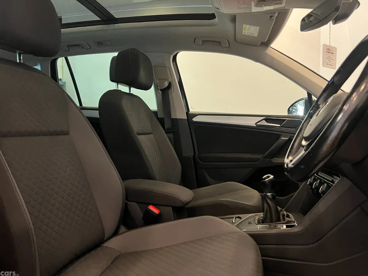Volkswagen Tiguan SUV, Diesel, 2017, Blue