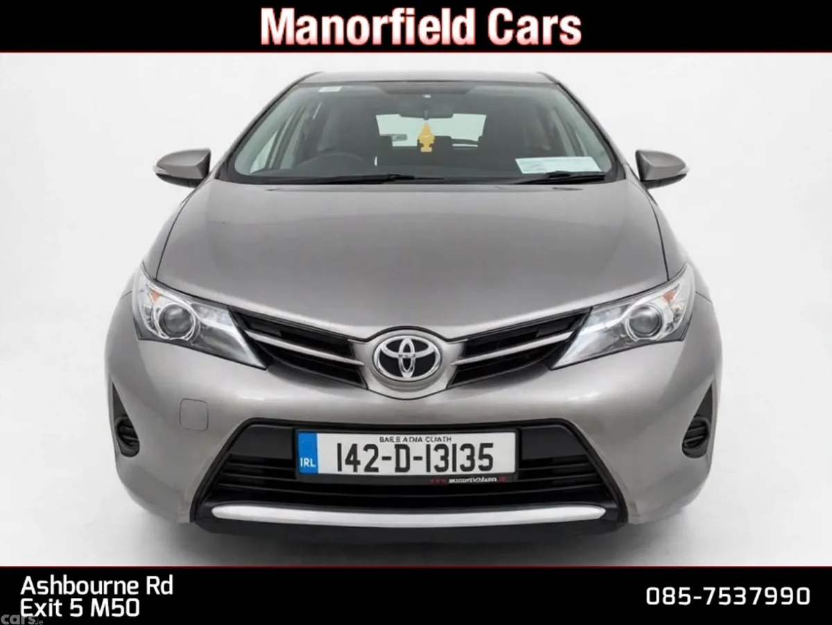 Toyota Auris Hatchback, Petrol, 2014, Grey