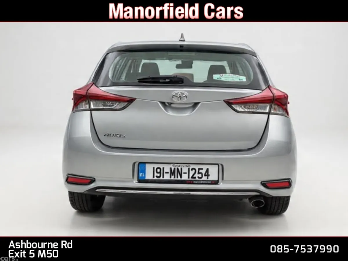 Toyota Auris Hatchback, Petrol, 2019, Grey