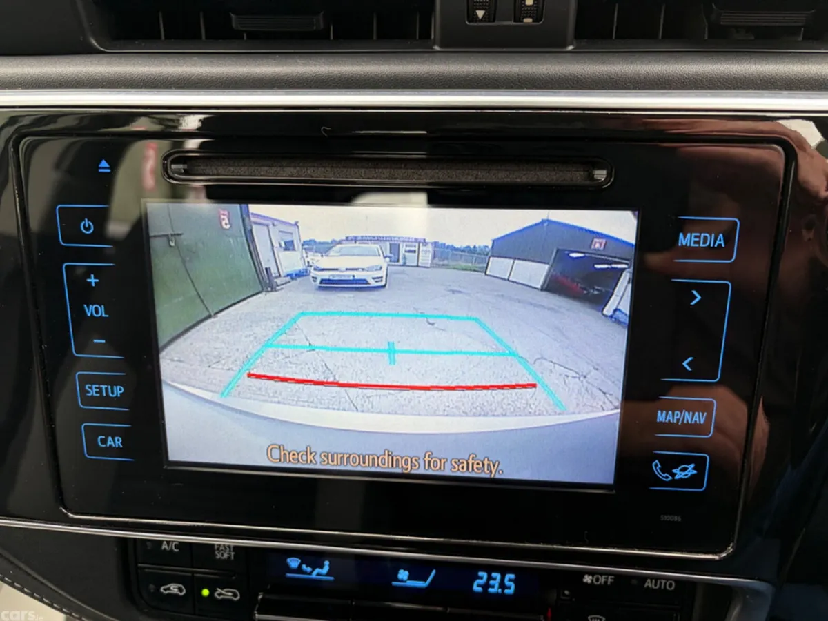 Toyota Auris Hatchback, Petrol, 2019, Grey