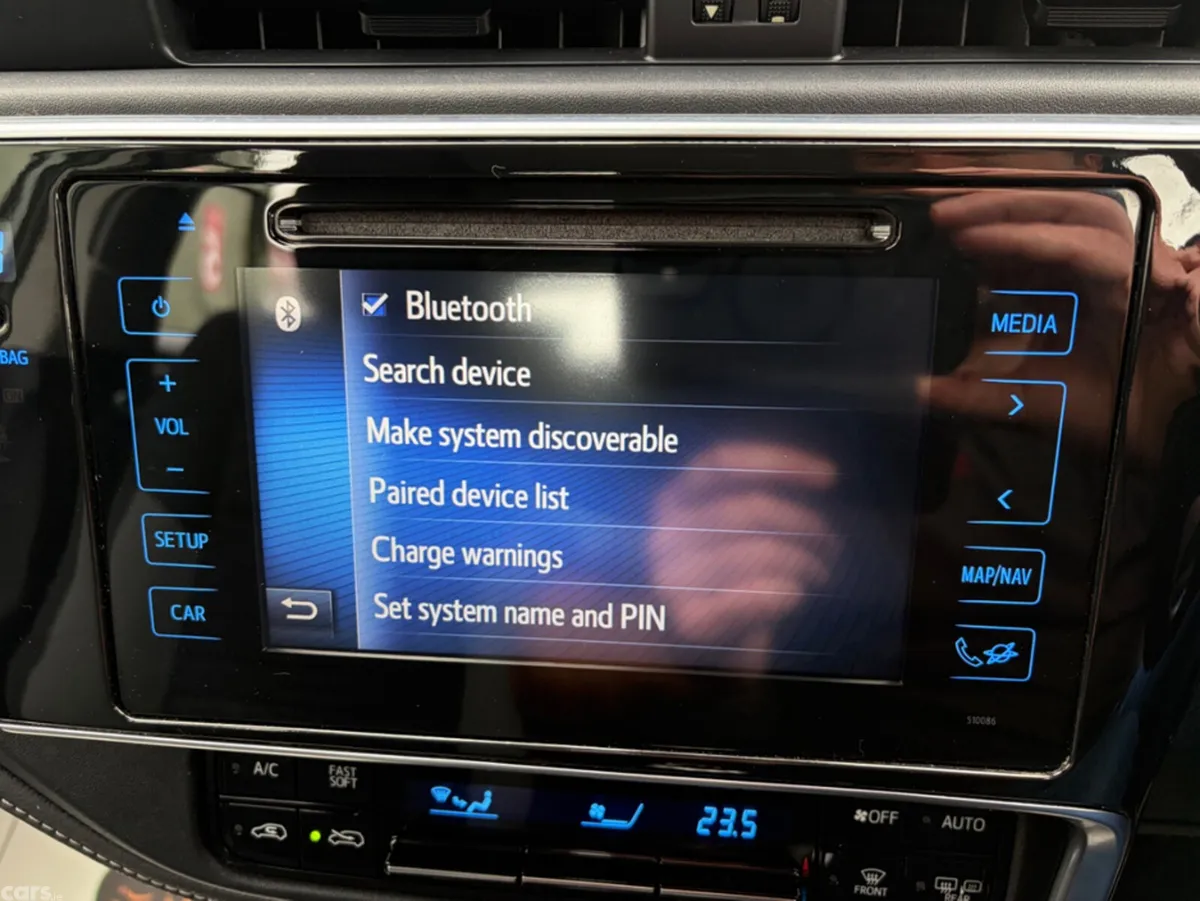 Toyota Auris Hatchback, Petrol, 2019, Grey