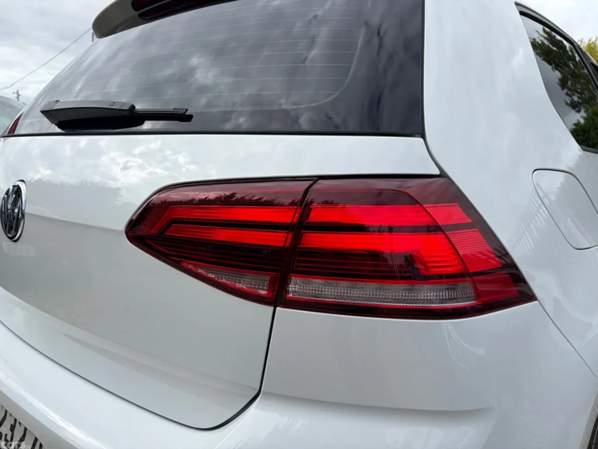 Volkswagen Golf Hatchback, Diesel, 2019, White
