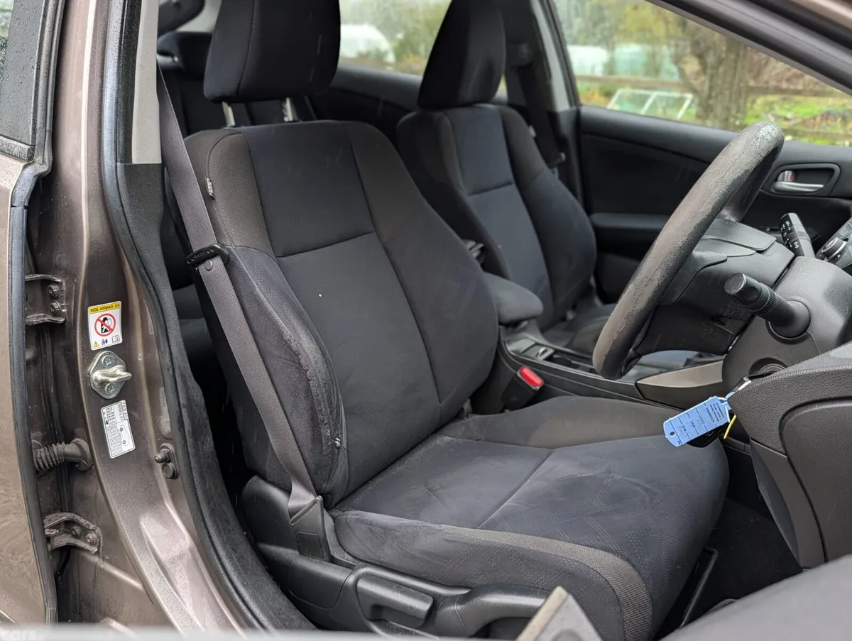 Honda Civic Hatchback, Diesel, 2014, Beige
