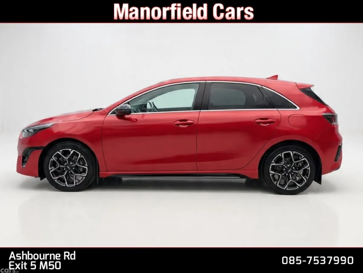 Kia Ceed Hatchback, Petrol, 2022, Red