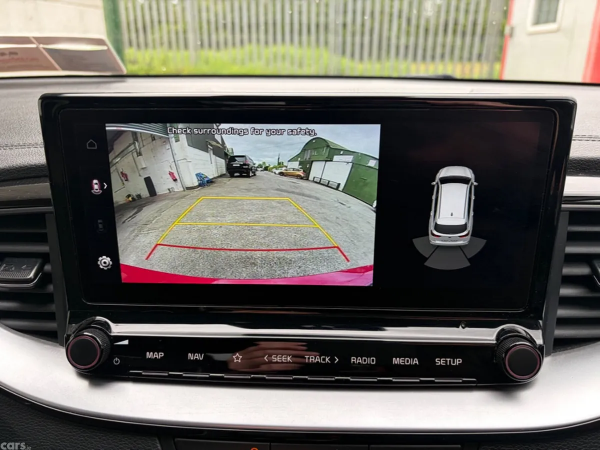 Kia Ceed Hatchback, Petrol, 2022, Red