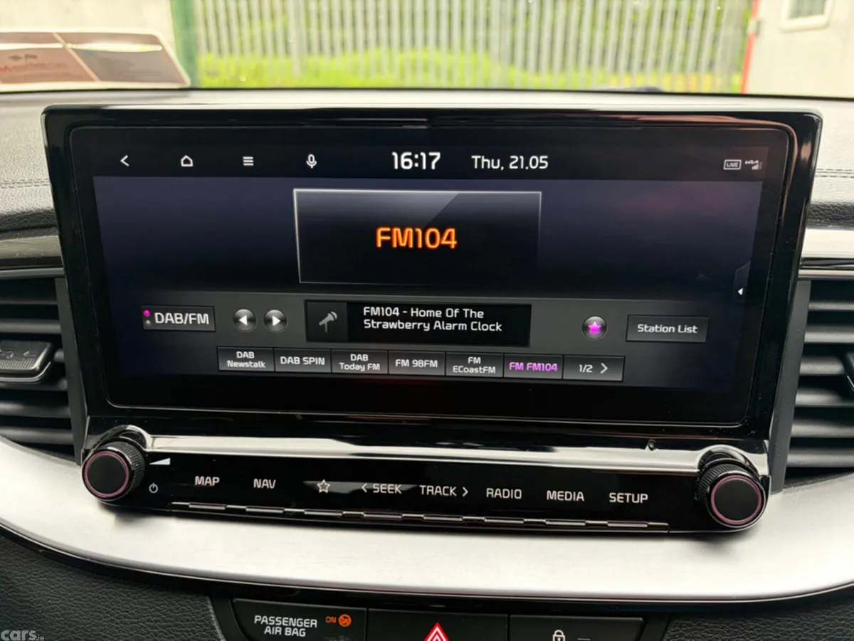 Kia Ceed Hatchback, Petrol, 2022, Red