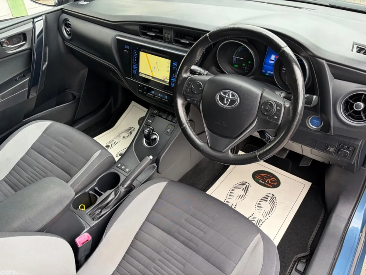 Toyota Auris Estate, Petrol Hybrid, 2016, Blue