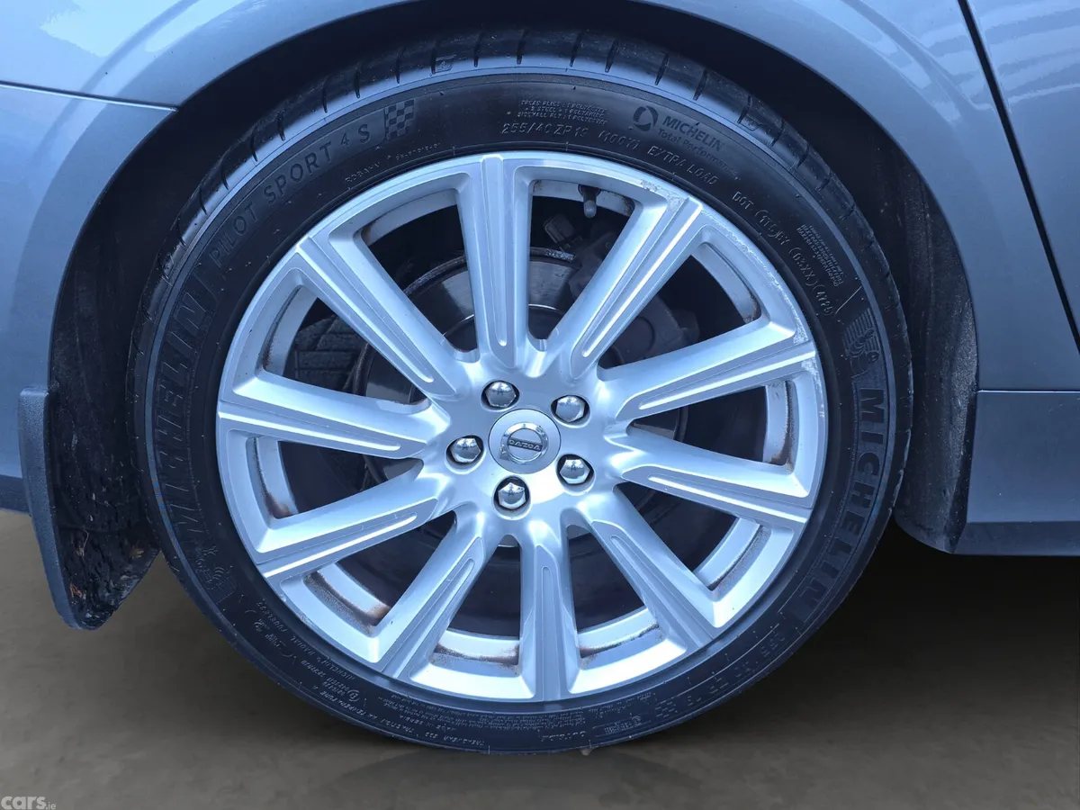 Volvo V90 Estate, Diesel, 2021, Grey