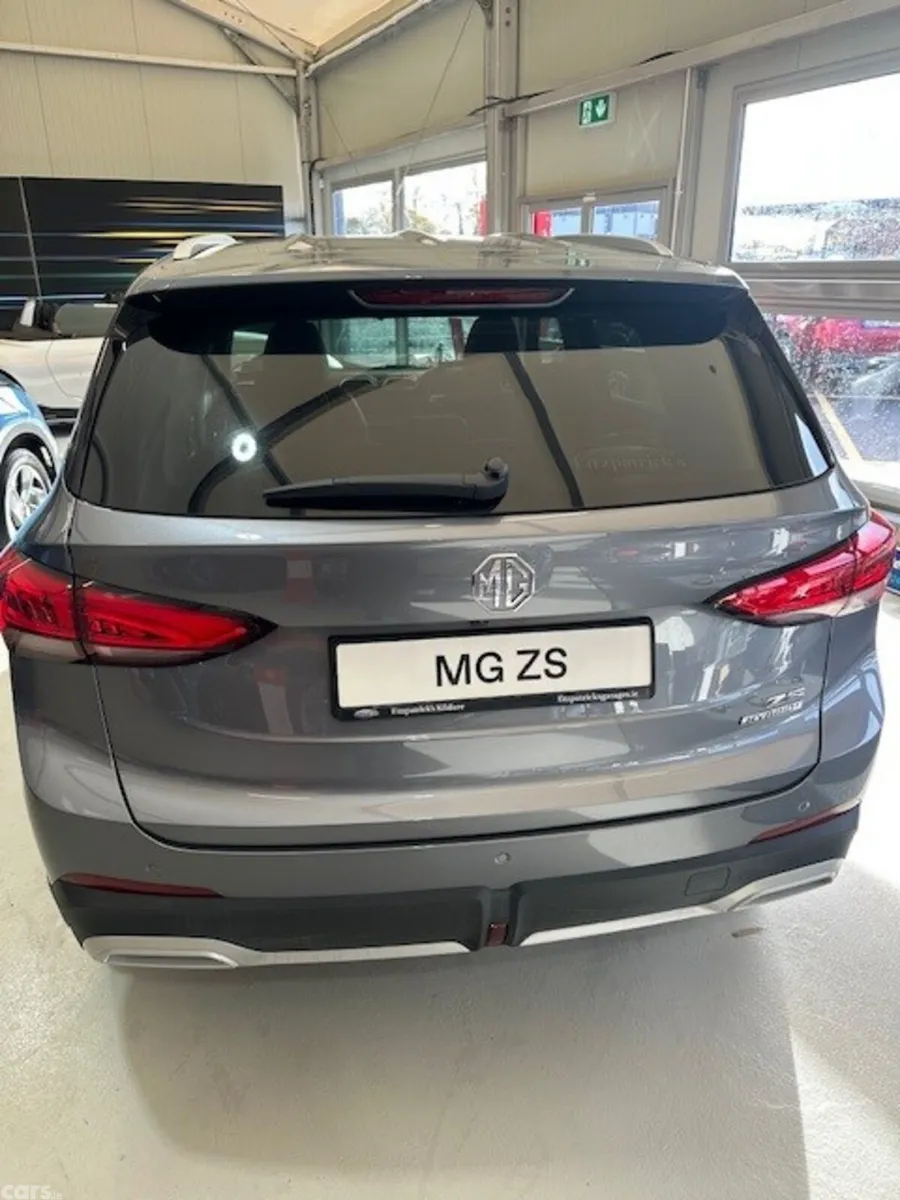 MG ZS Hatchback, Petrol Hybrid, 2026, Grey