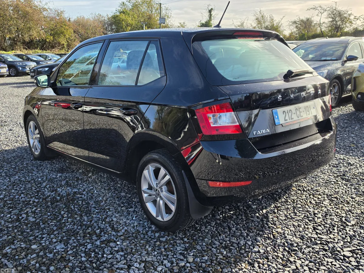 Skoda Fabia Hatchback, Petrol, 2021, Black
