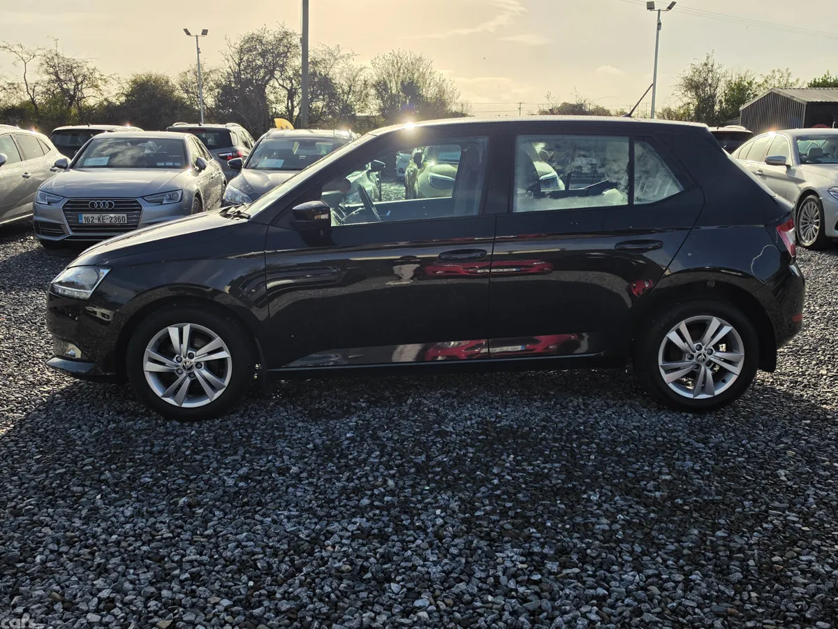 Skoda Fabia Hatchback, Petrol, 2021, Black