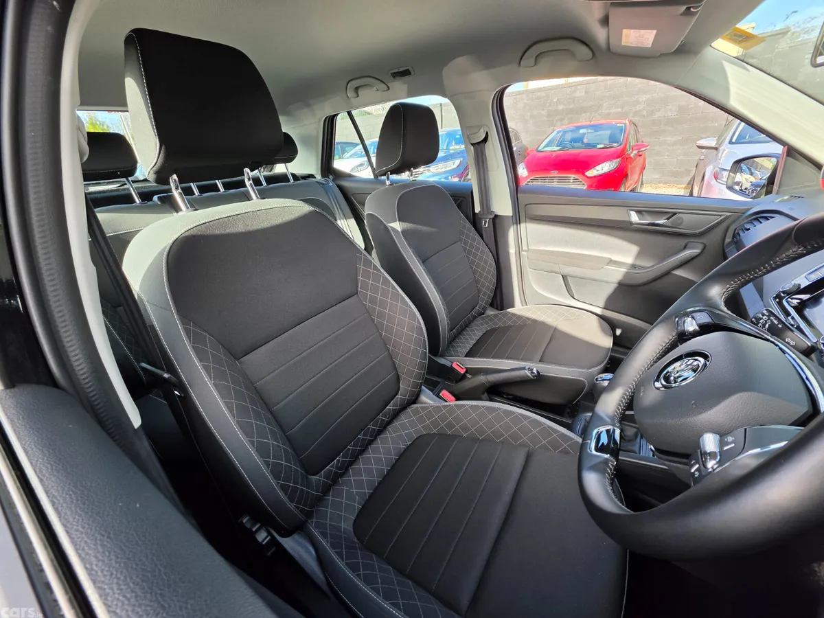 Skoda Fabia Hatchback, Petrol, 2021, Black