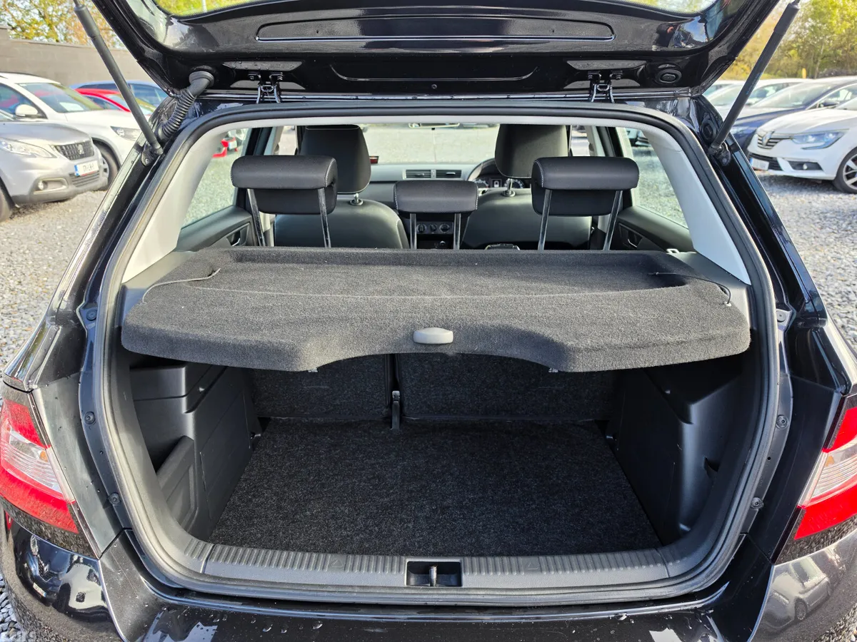 Skoda Fabia Hatchback, Petrol, 2021, Black