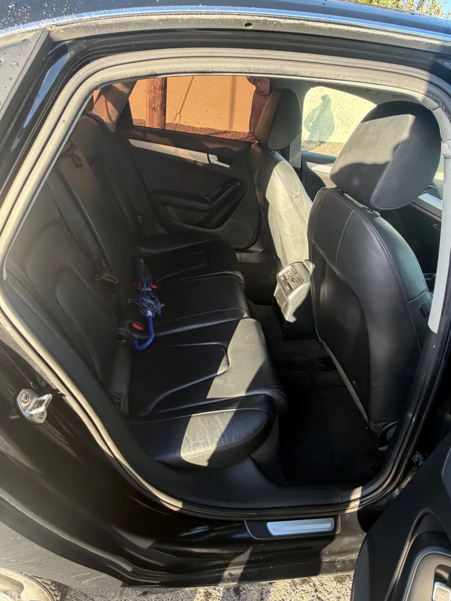 Audi A4 Saloon, Diesel, 2013, Black