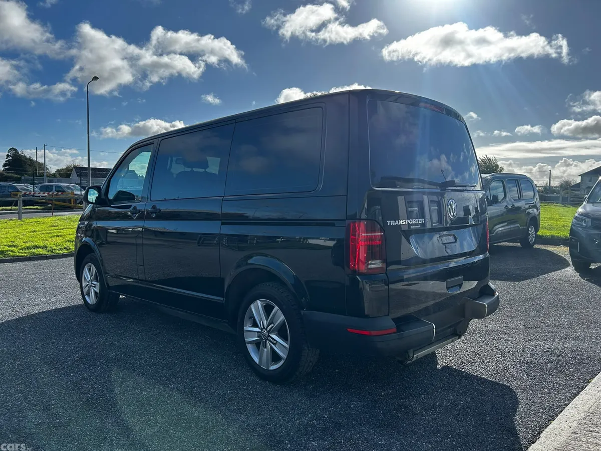 Volkswagen Transporter MPV, Diesel, 2021, Black