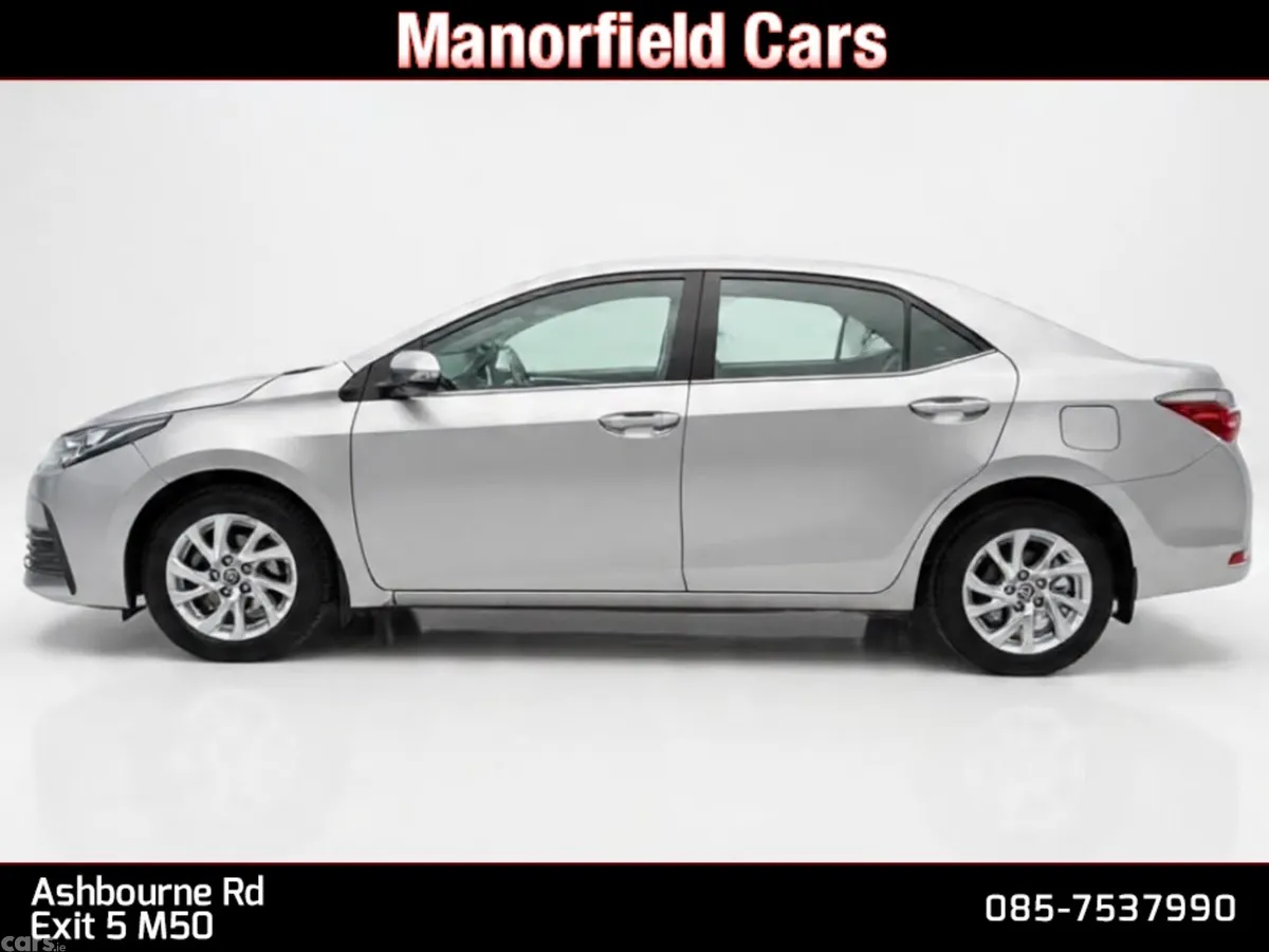 Toyota Corolla Saloon, Petrol, 2018, Grey