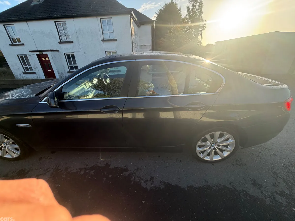 BMW 5-Series Saloon, Diesel, 2012, Grey