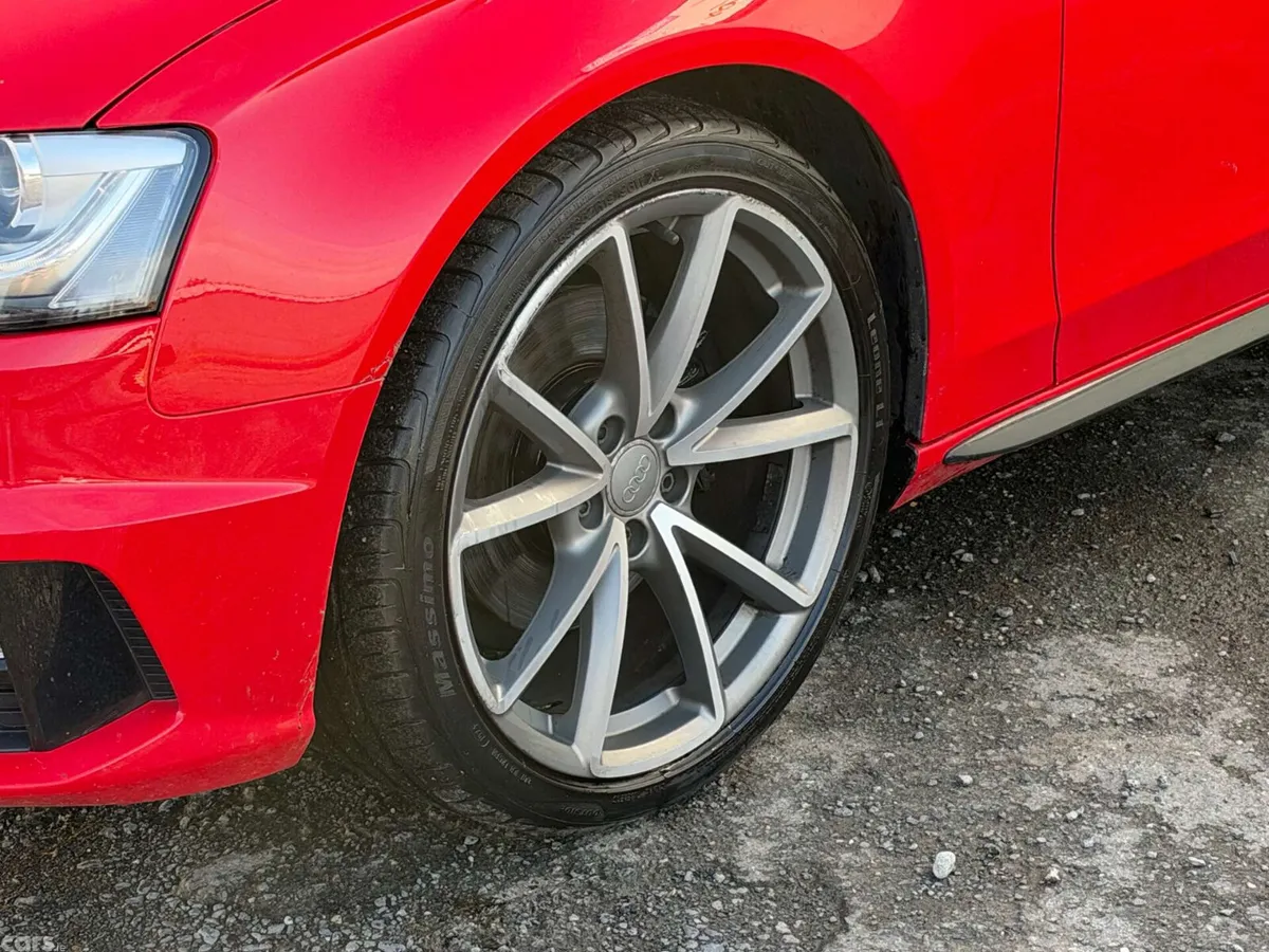 Audi A4 Saloon, Diesel, 2015, Red