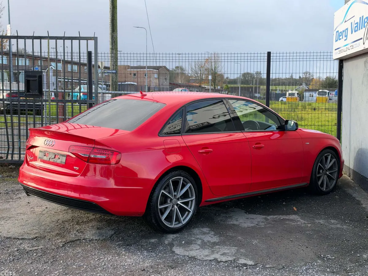 Audi A4 Saloon, Diesel, 2015, Red