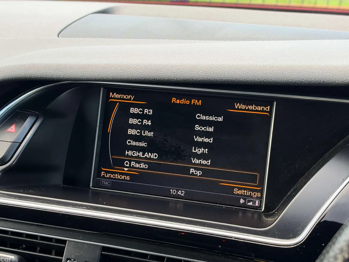 Audi A4 Saloon, Diesel, 2015, Red