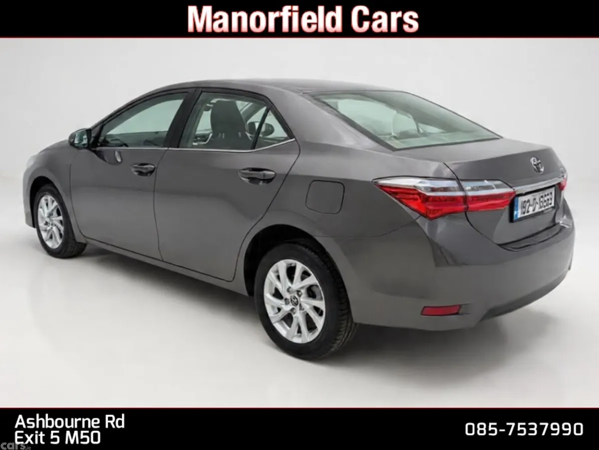Toyota Corolla Saloon, Petrol, 2018, Grey