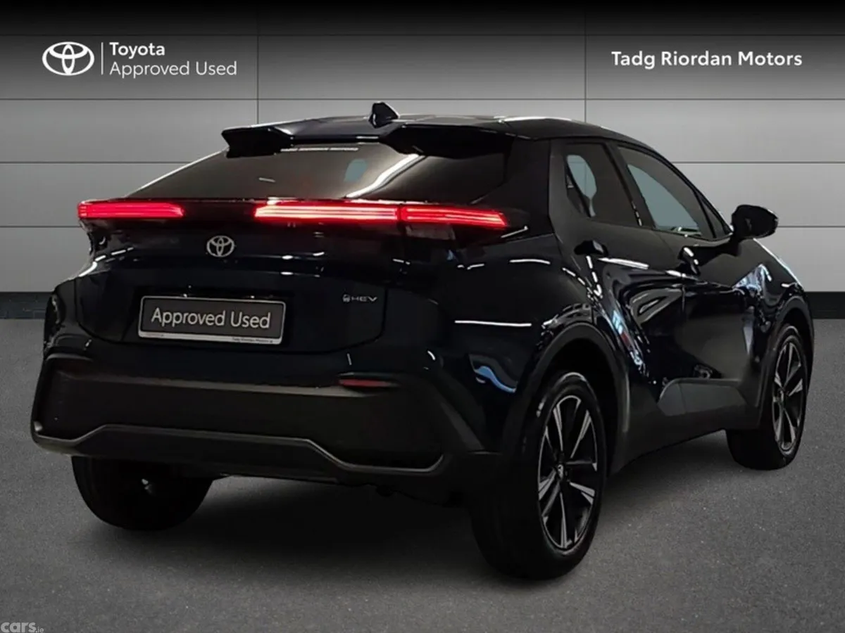 Toyota C-HR SUV, Petrol Hybrid, 2026, Blue