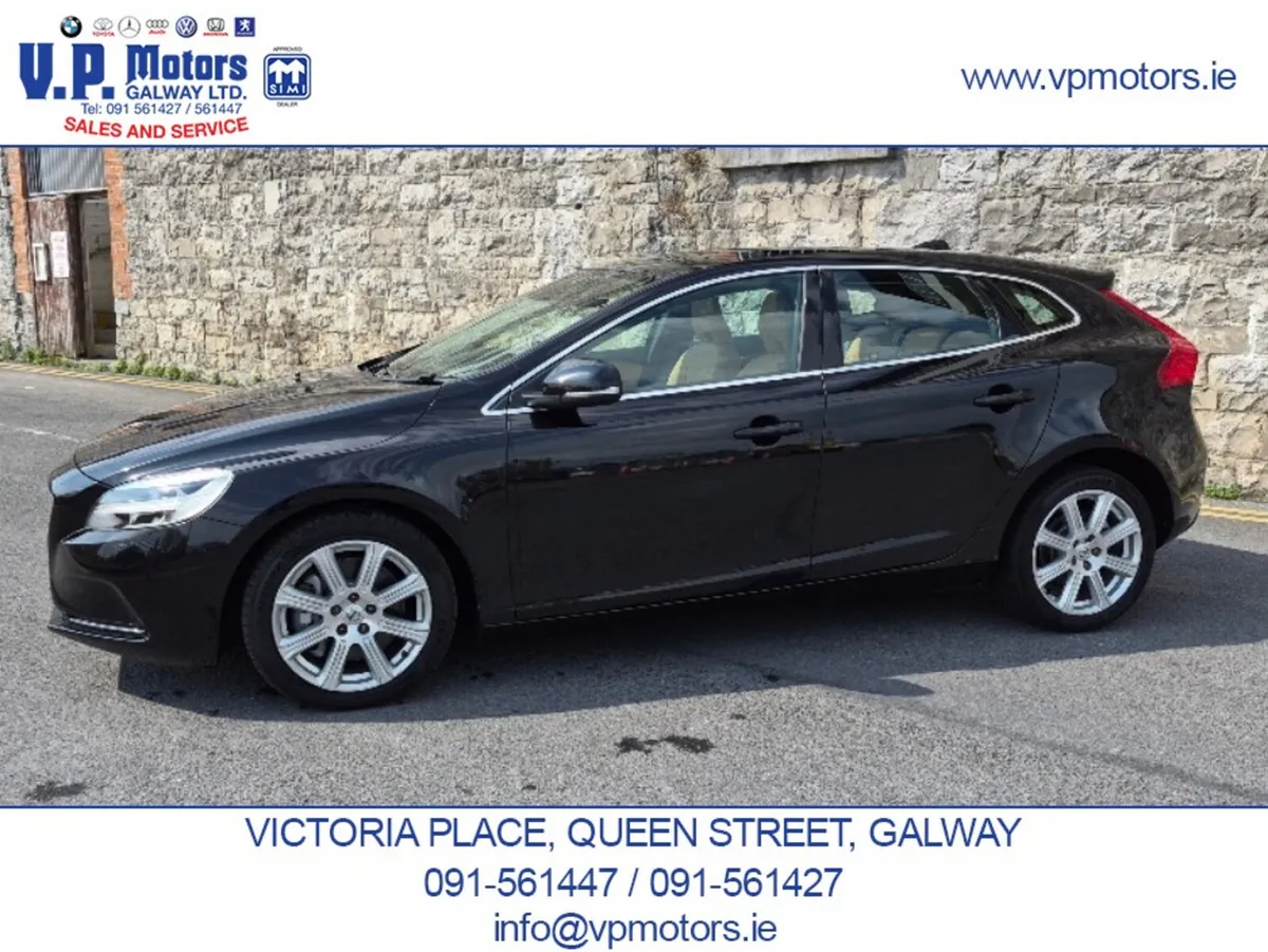Volvo V40 Hatchback, Petrol, 2020, Black