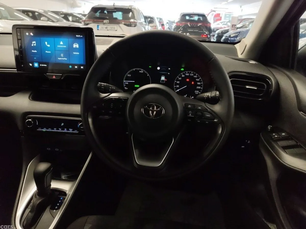 Toyota Yaris Hatchback, Petrol Hybrid, 2026, Green