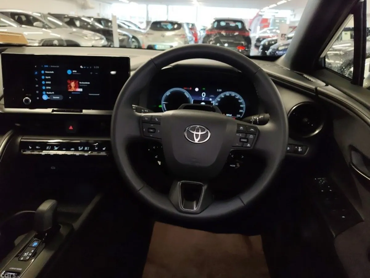 Toyota C-HR SUV, Petrol Hybrid, 2026, White