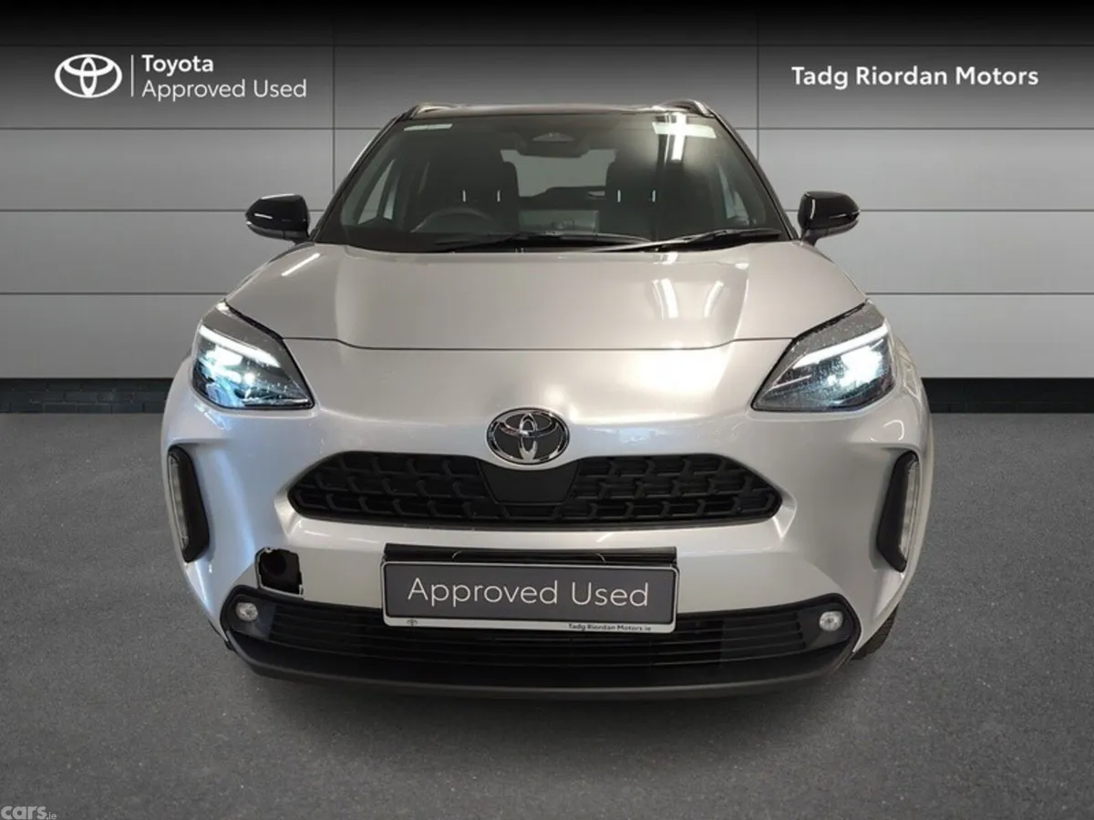 Toyota Yaris Cross Hatchback, Petrol Hybrid, 2026, Grey