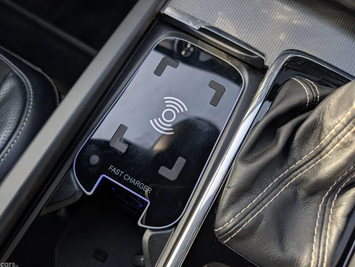 Volvo S90 Saloon, Diesel, 2019, Black