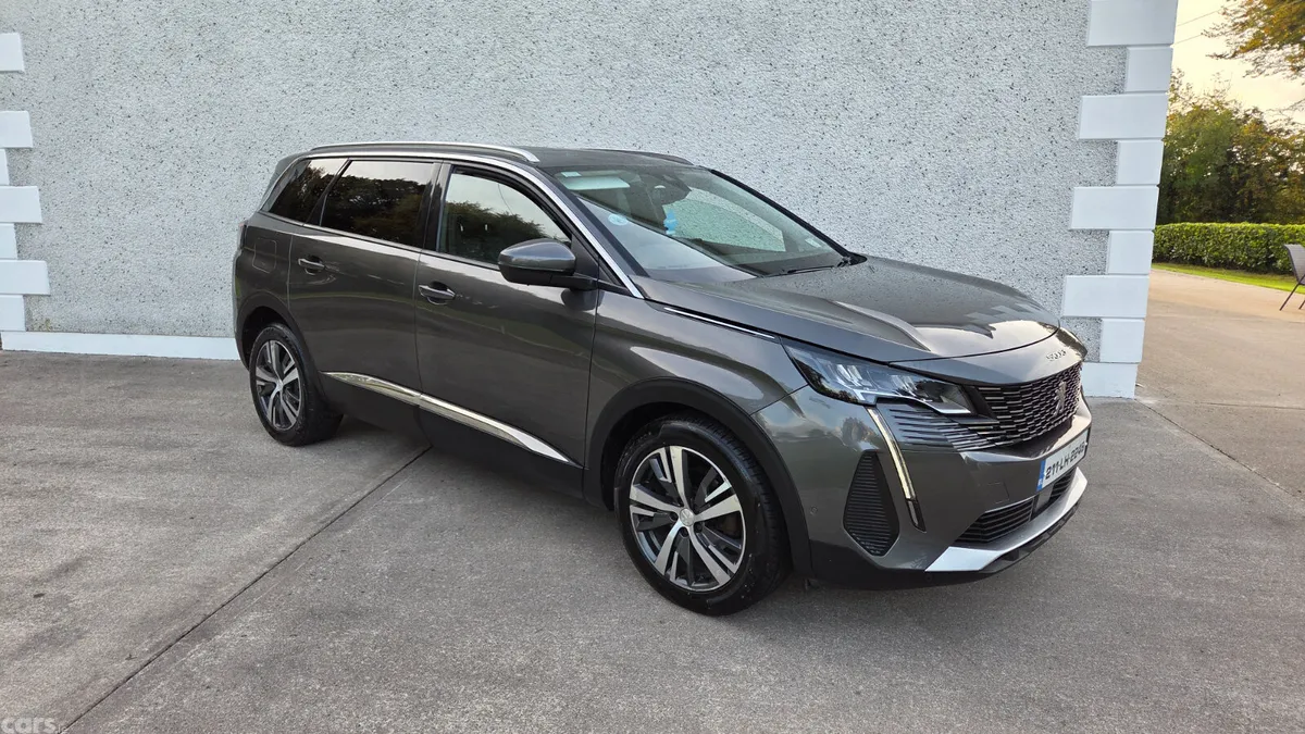 Peugeot 5008 MPV, Diesel, 2021, Grey