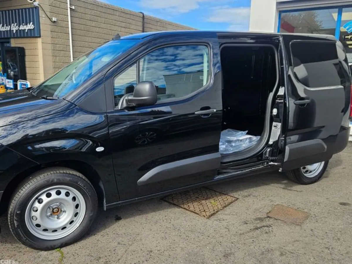 Fiat Doblo Van, Diesel, 2026, Black