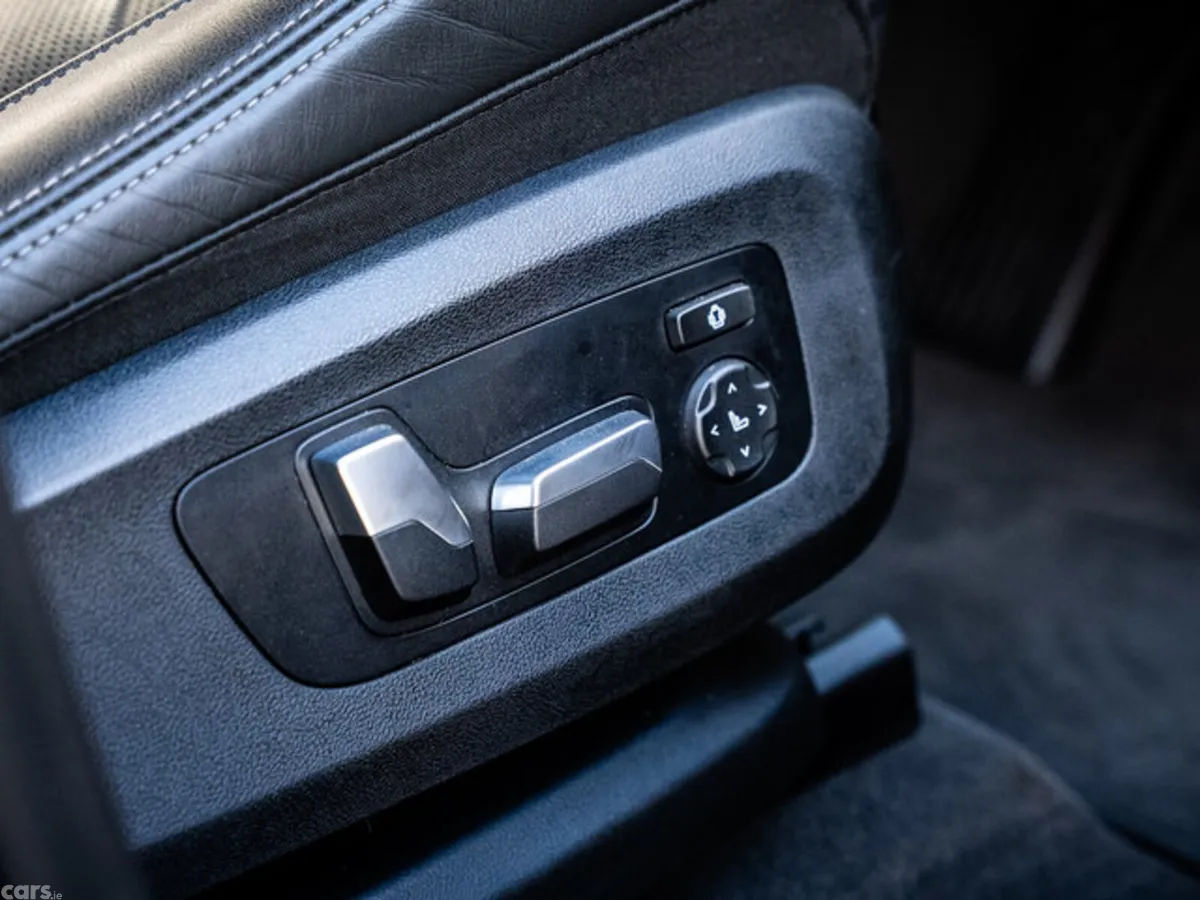 BMW X5 Estate, Petrol Plug-in Hybrid, 2025, Black