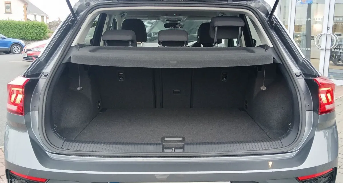 Volkswagen T-Roc SUV, Diesel, 2021, Grey