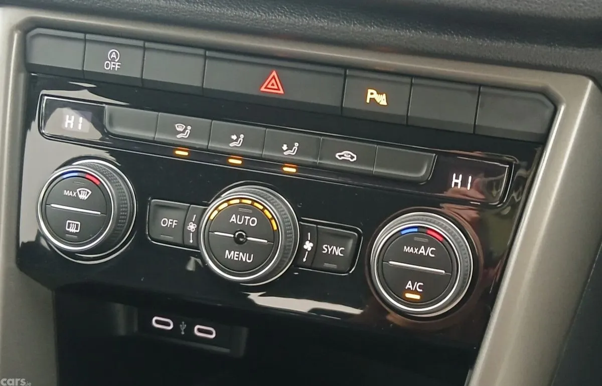 Volkswagen T-Roc SUV, Diesel, 2021, Grey