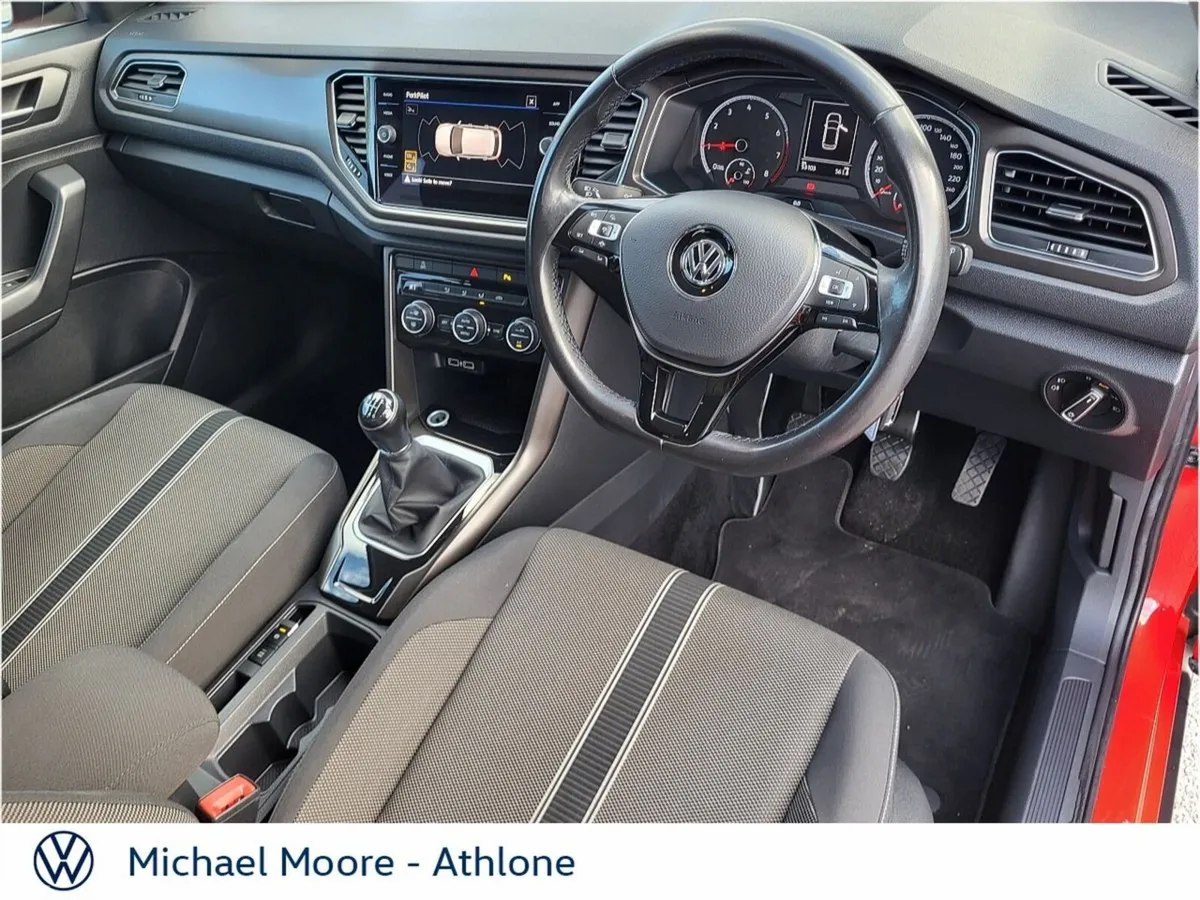 Volkswagen T-Roc SUV, Petrol, 2019, Red