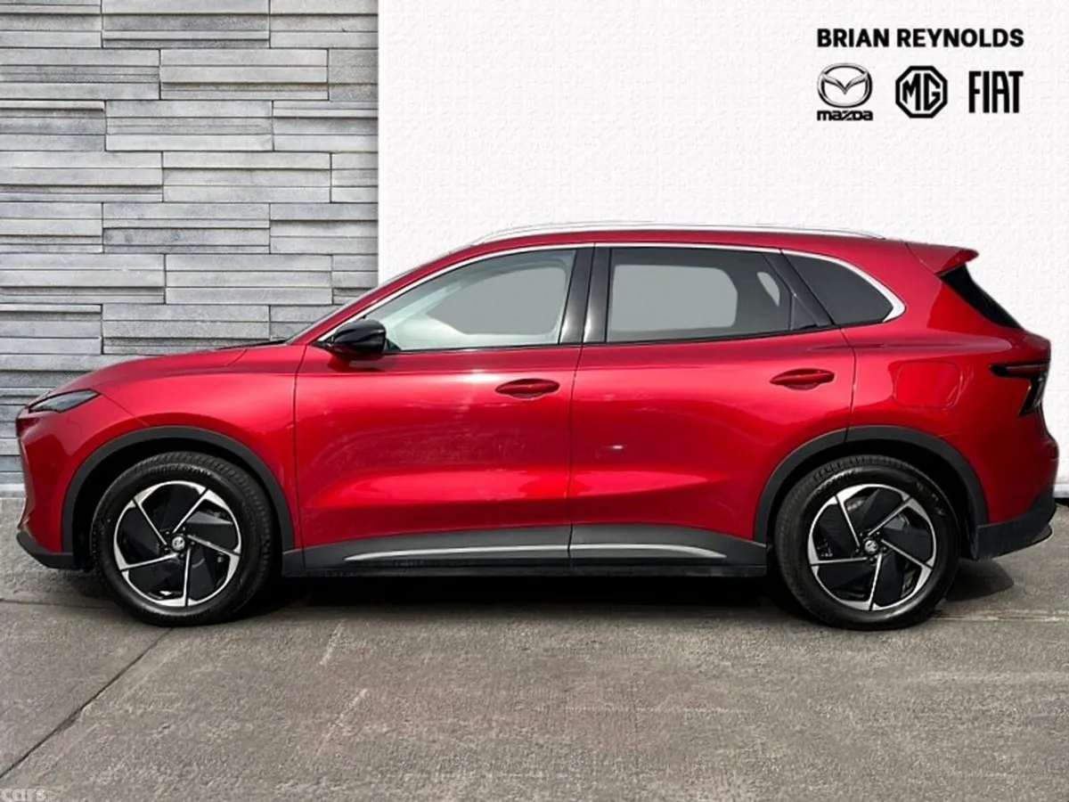 MG S5 Hatchback, Electric, 2026, Red