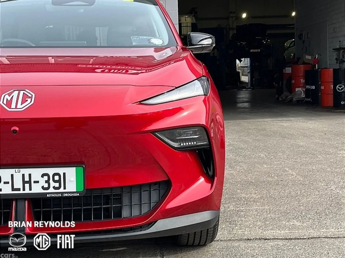 MG S5 Hatchback, Electric, 2026, Red