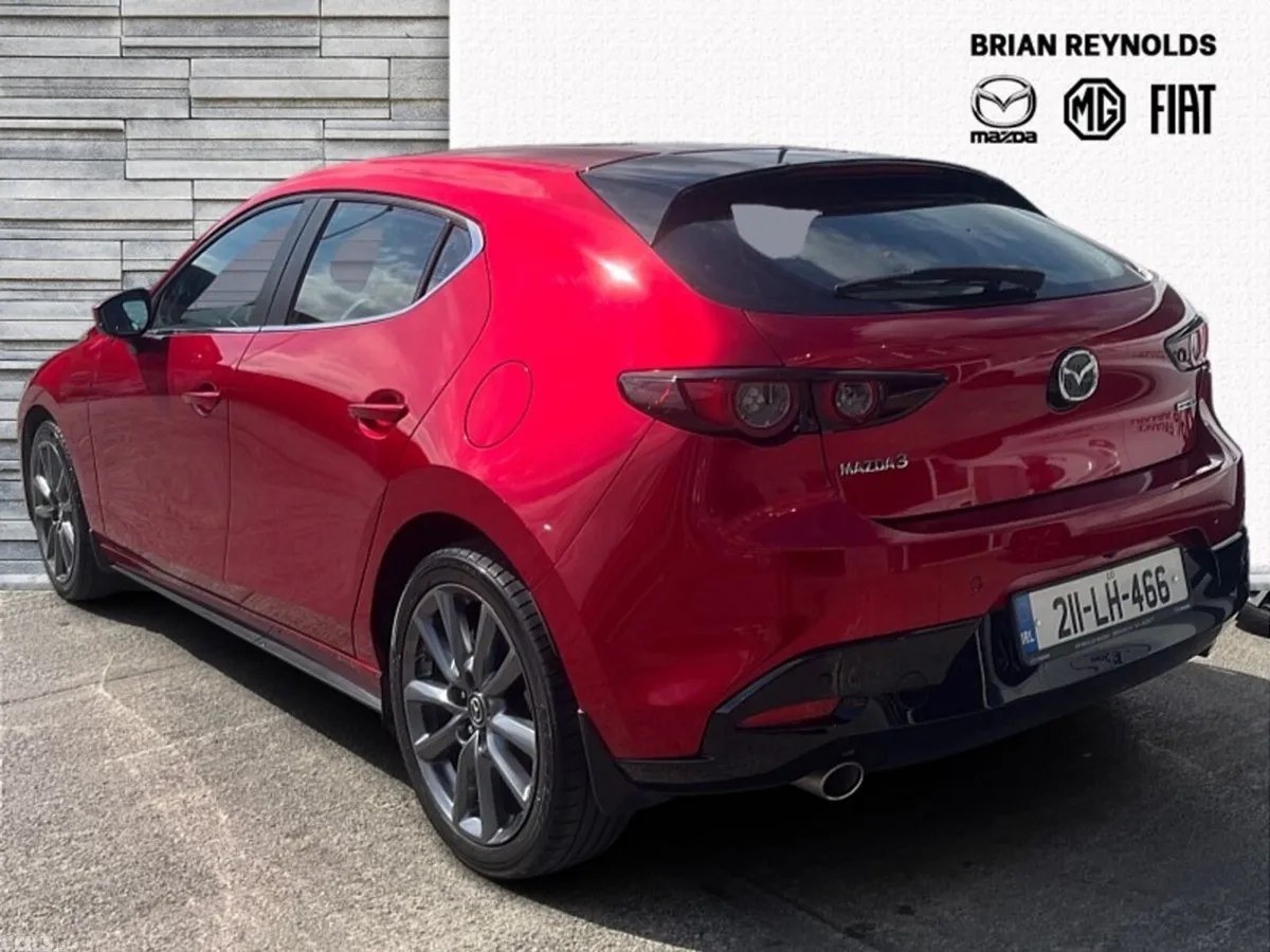 Mazda Mazda3 Hatchback, Petrol, 2021, Red