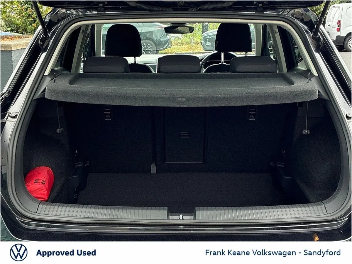 Volkswagen T-Roc SUV, Petrol, 2023, Black