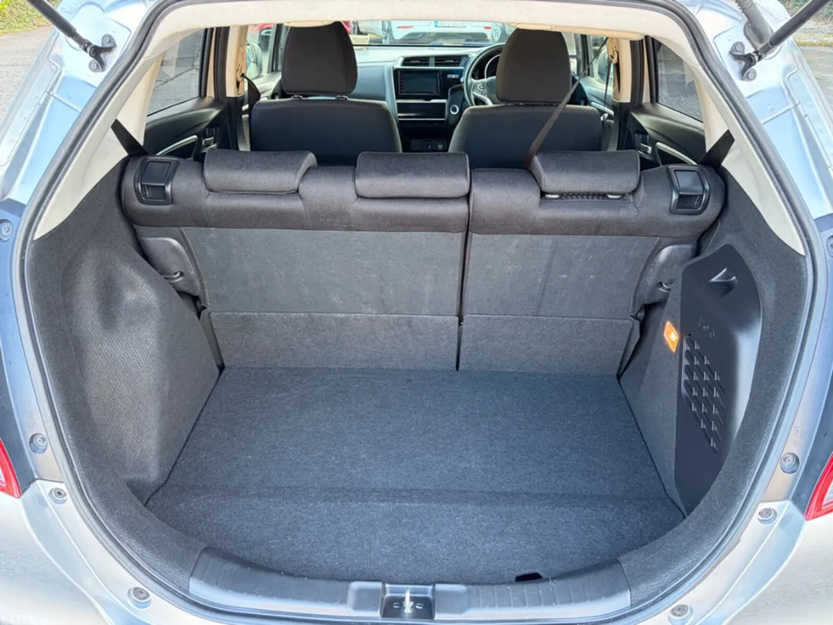 Honda Fit Hatchback, Petrol Hybrid, 2017, Silver