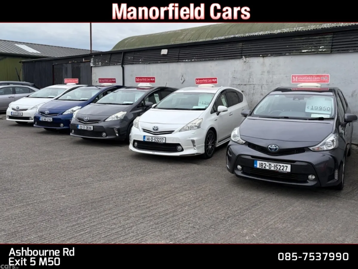 Honda Fit Hatchback, Petrol Hybrid, 2017, Silver