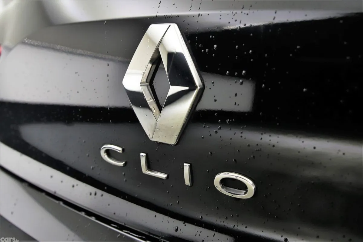 Renault Clio Hatchback, Petrol, 2020, Black